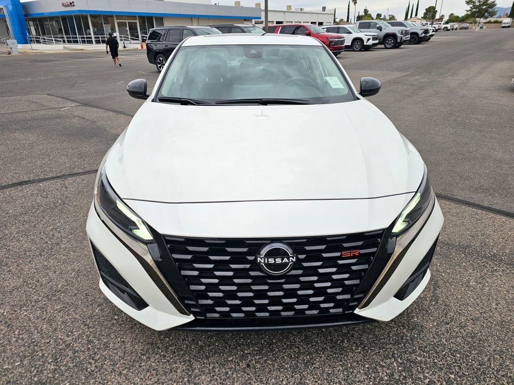 2023 Nissan Altima SR FWD