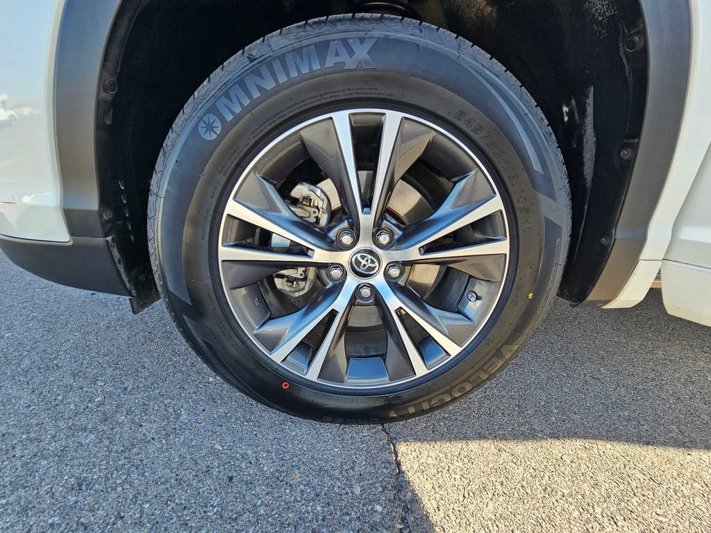 2018 Toyota Highlander LE