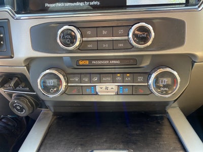 2022 Ford F-350SD Lariat