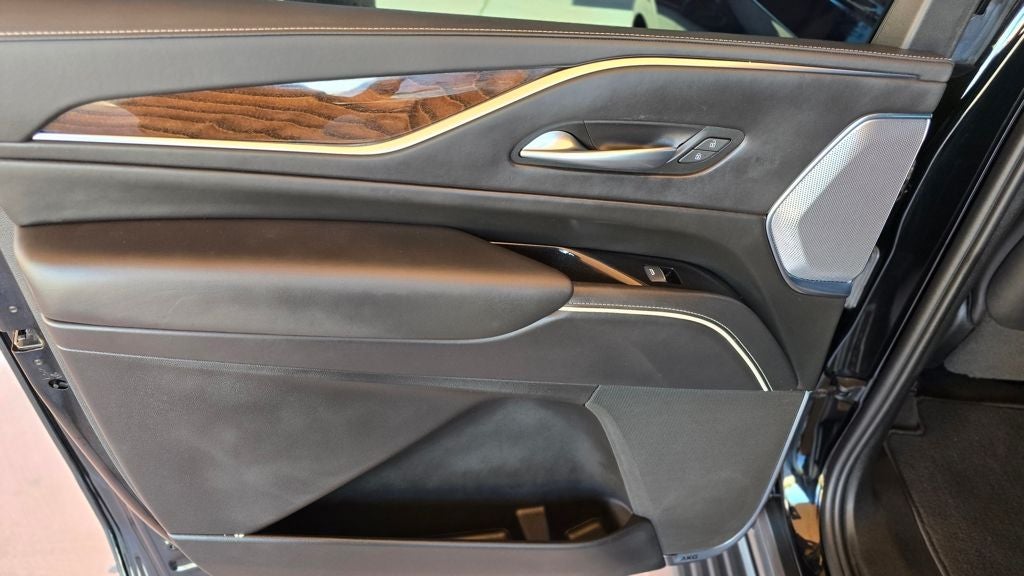 2023 Cadillac Escalade ESV Sport Platinum