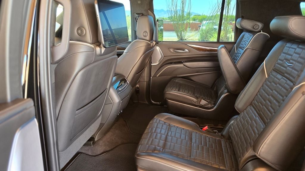 2023 Cadillac Escalade ESV Sport Platinum
