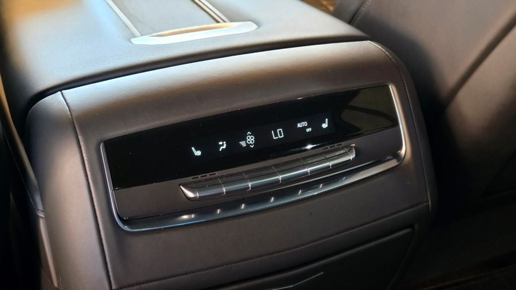 2023 Cadillac Escalade ESV Sport Platinum