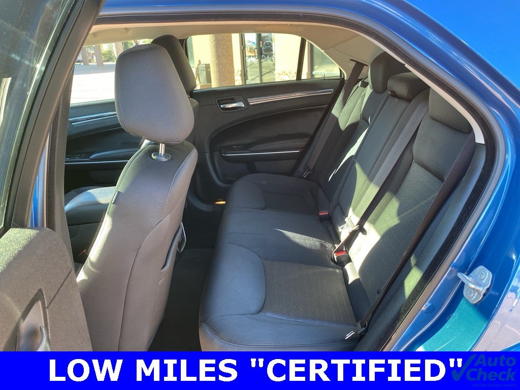 2021 Chrysler 300 Touring