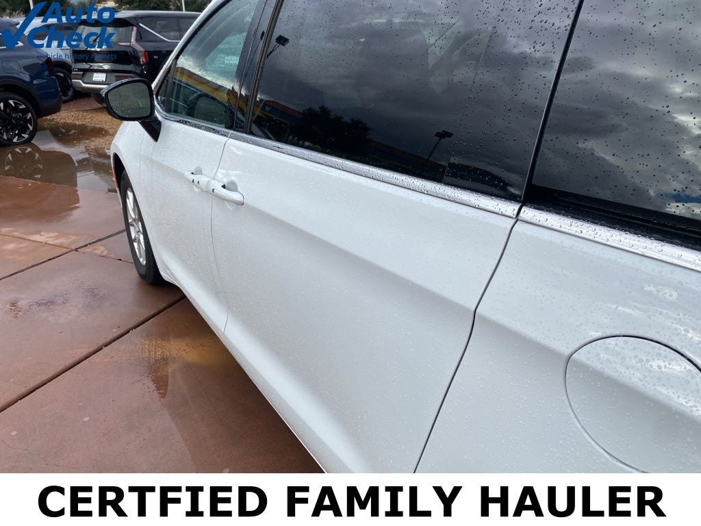 2024 Chrysler Pacifica Touring L