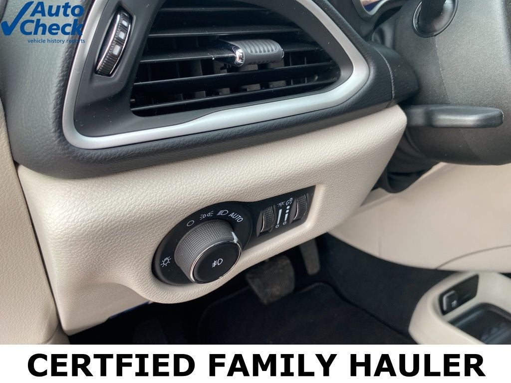 2024 Chrysler Pacifica Touring L