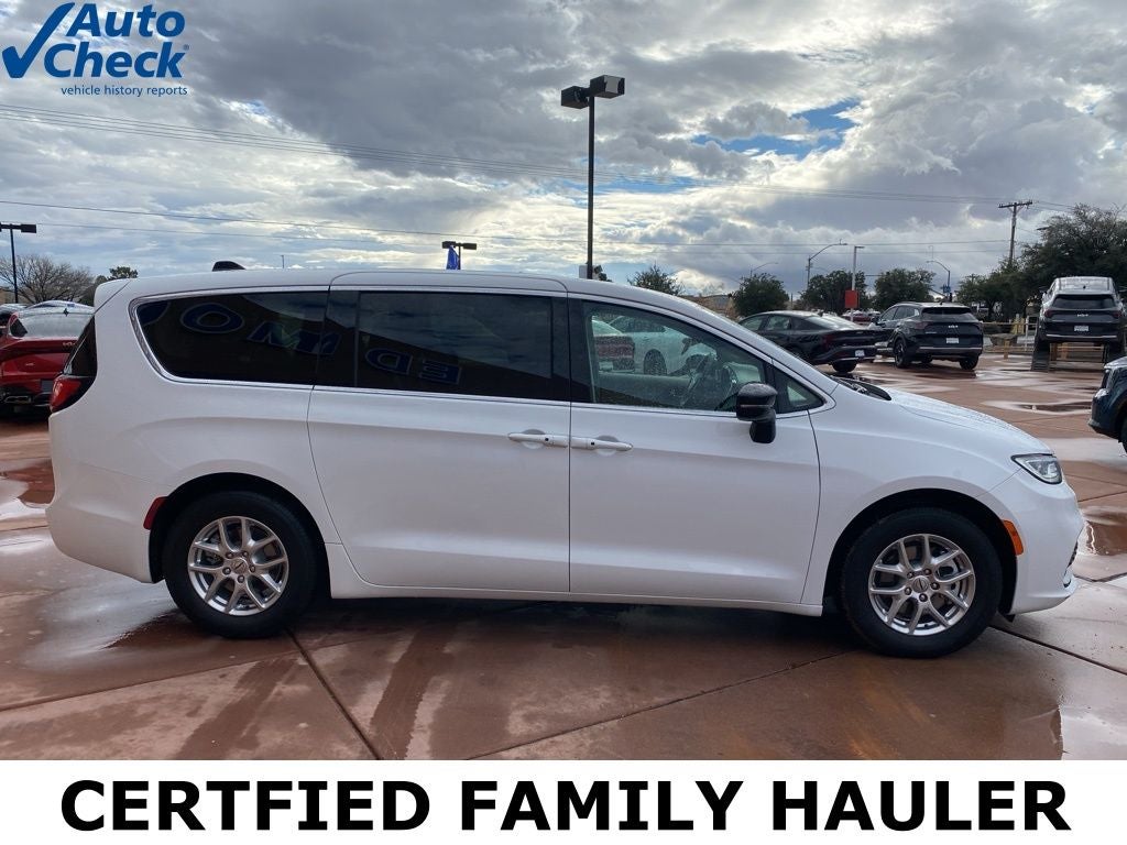 2024 Chrysler Pacifica Touring L