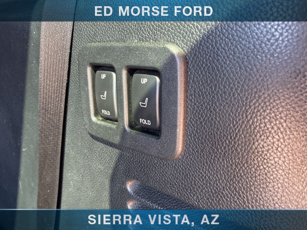 2015 Lincoln Navigator Base
