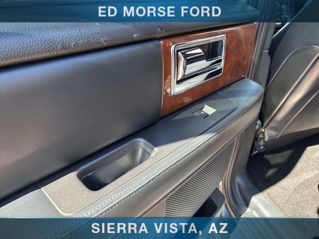 2015 Lincoln Navigator Base