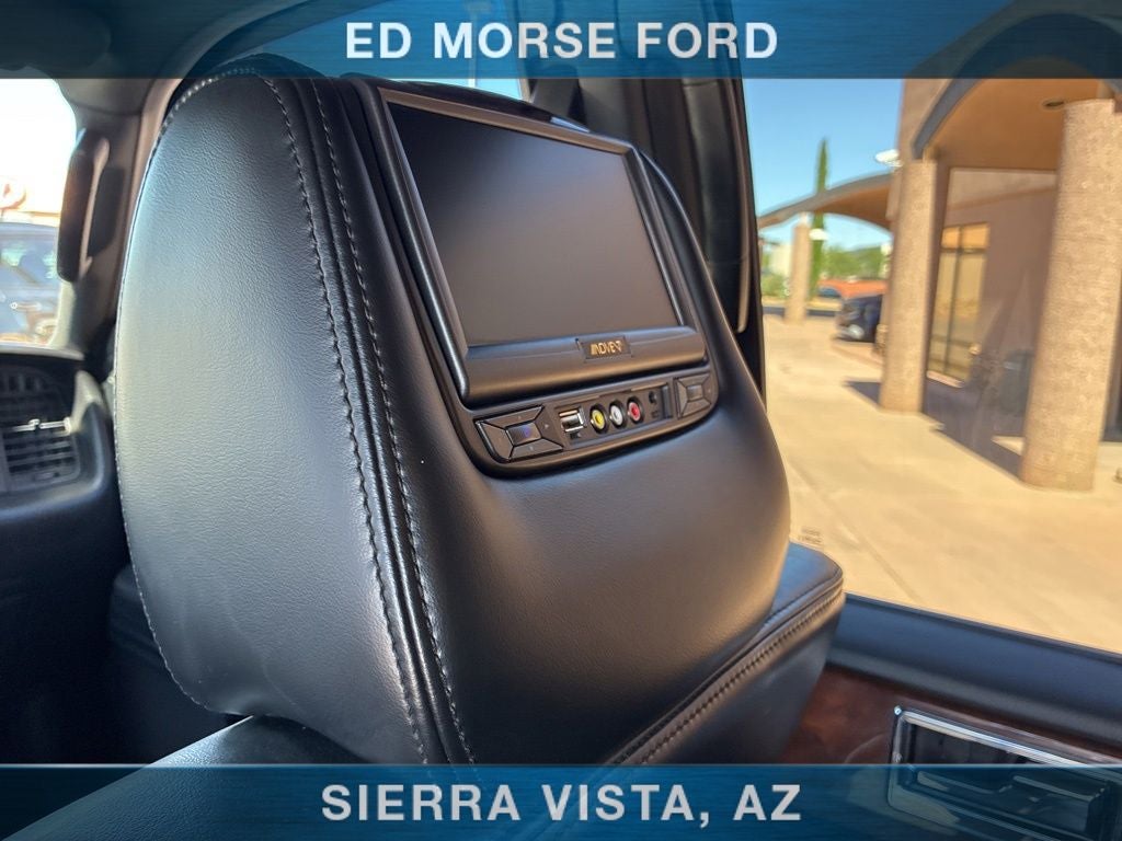 2015 Lincoln Navigator Base