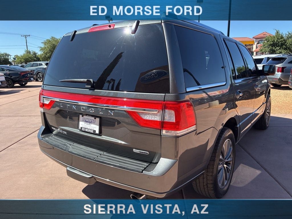 2015 Lincoln Navigator Base
