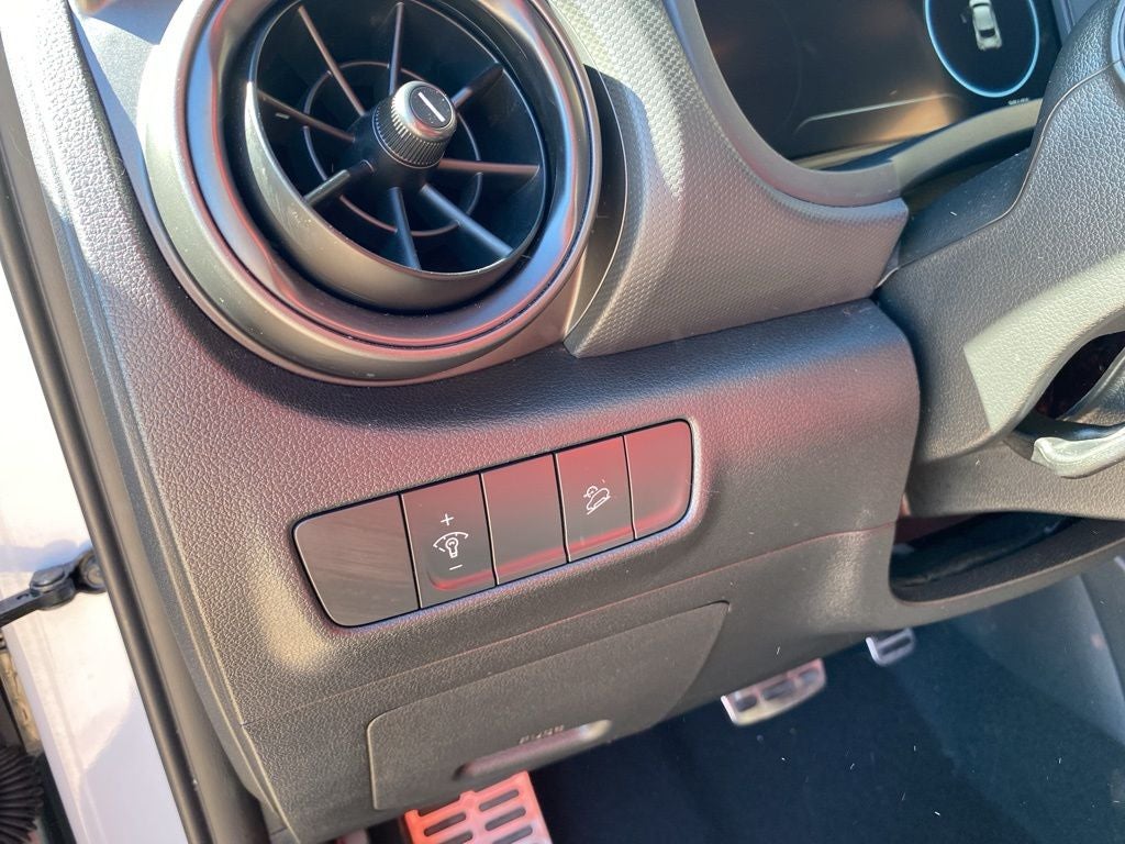 2022 Hyundai Kona N Base