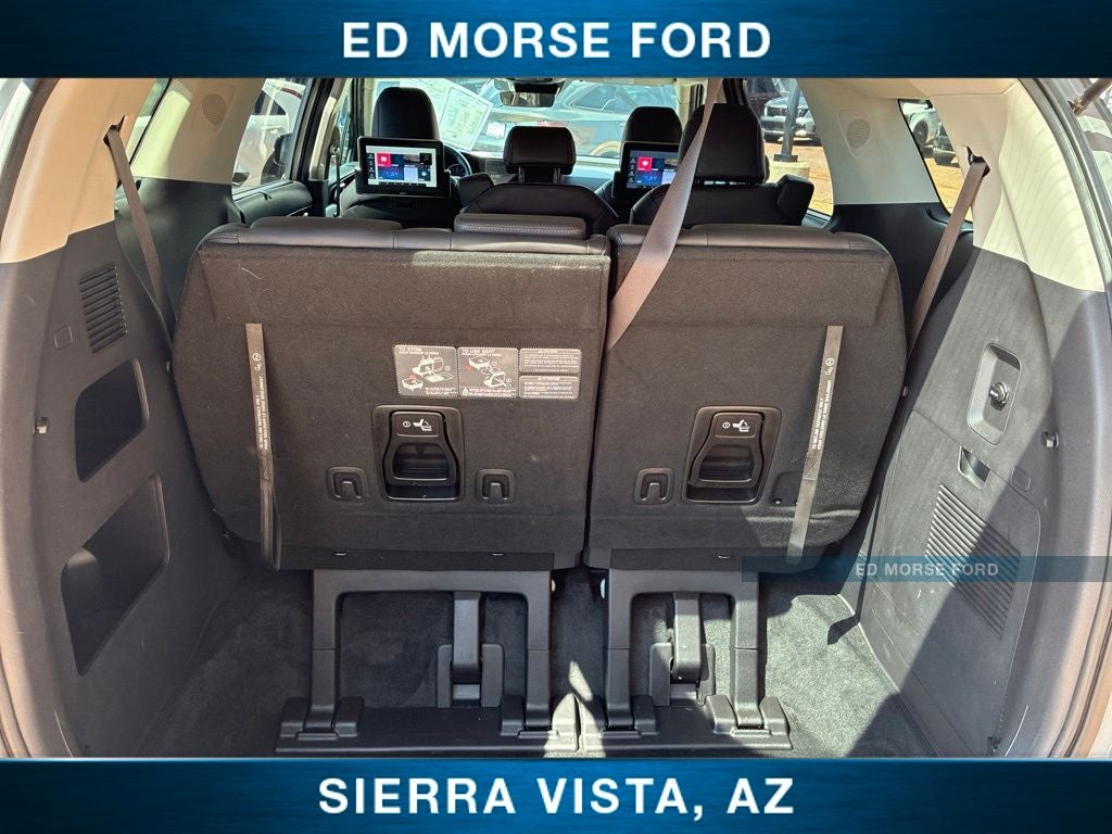 2023 Kia Carnival EX