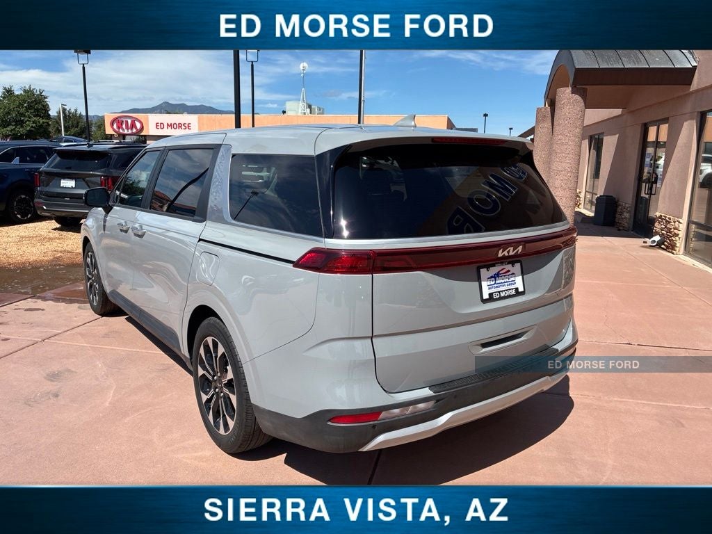2023 Kia Carnival EX