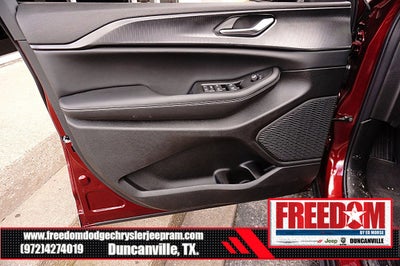 2026 Jeep Grand Cherokee Laredo X