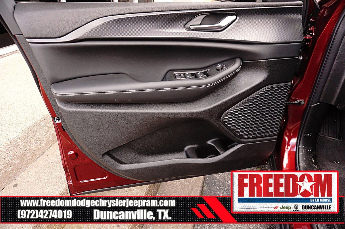 2026 Jeep Grand Cherokee Laredo X