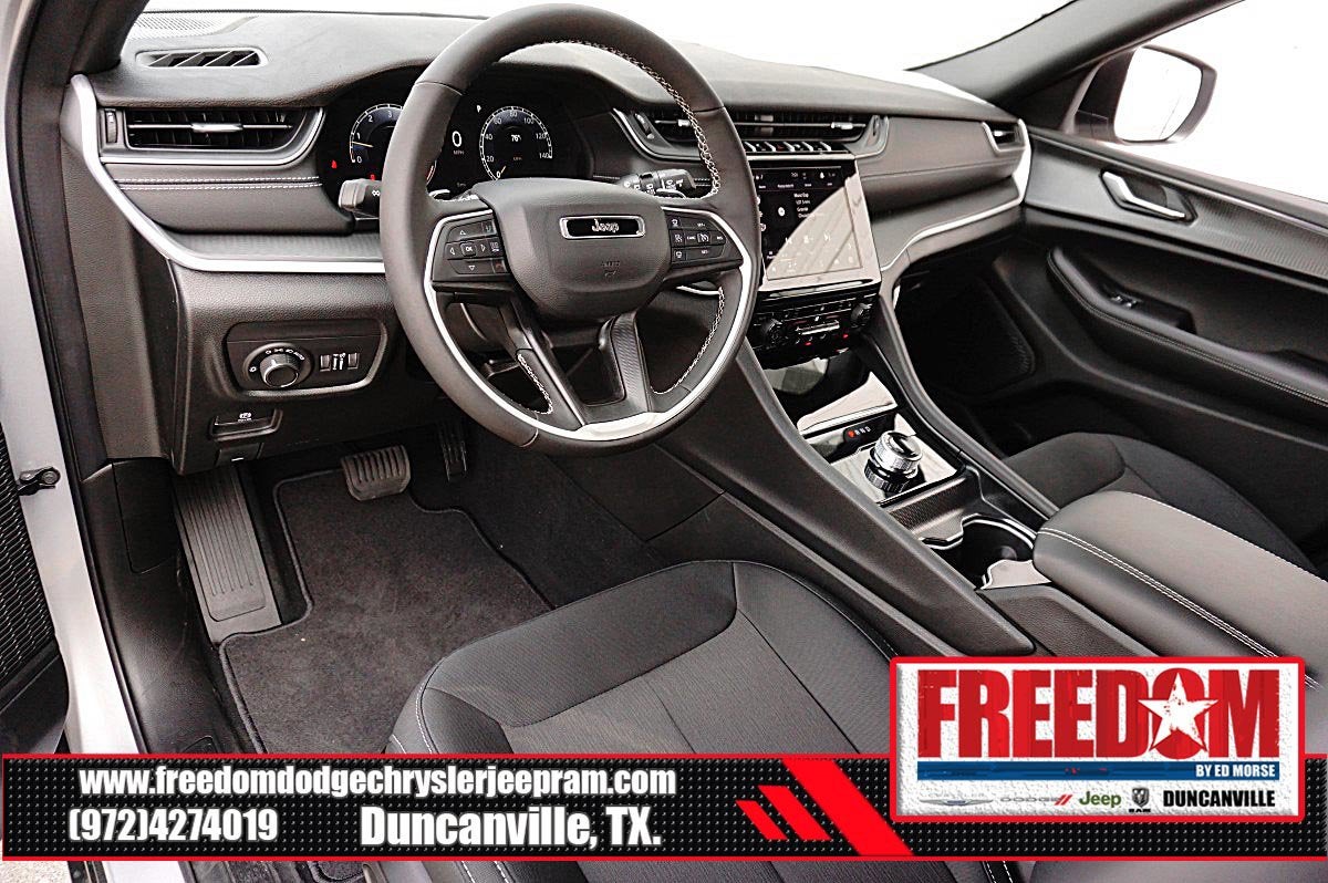 2026 Jeep Grand Cherokee Laredo X