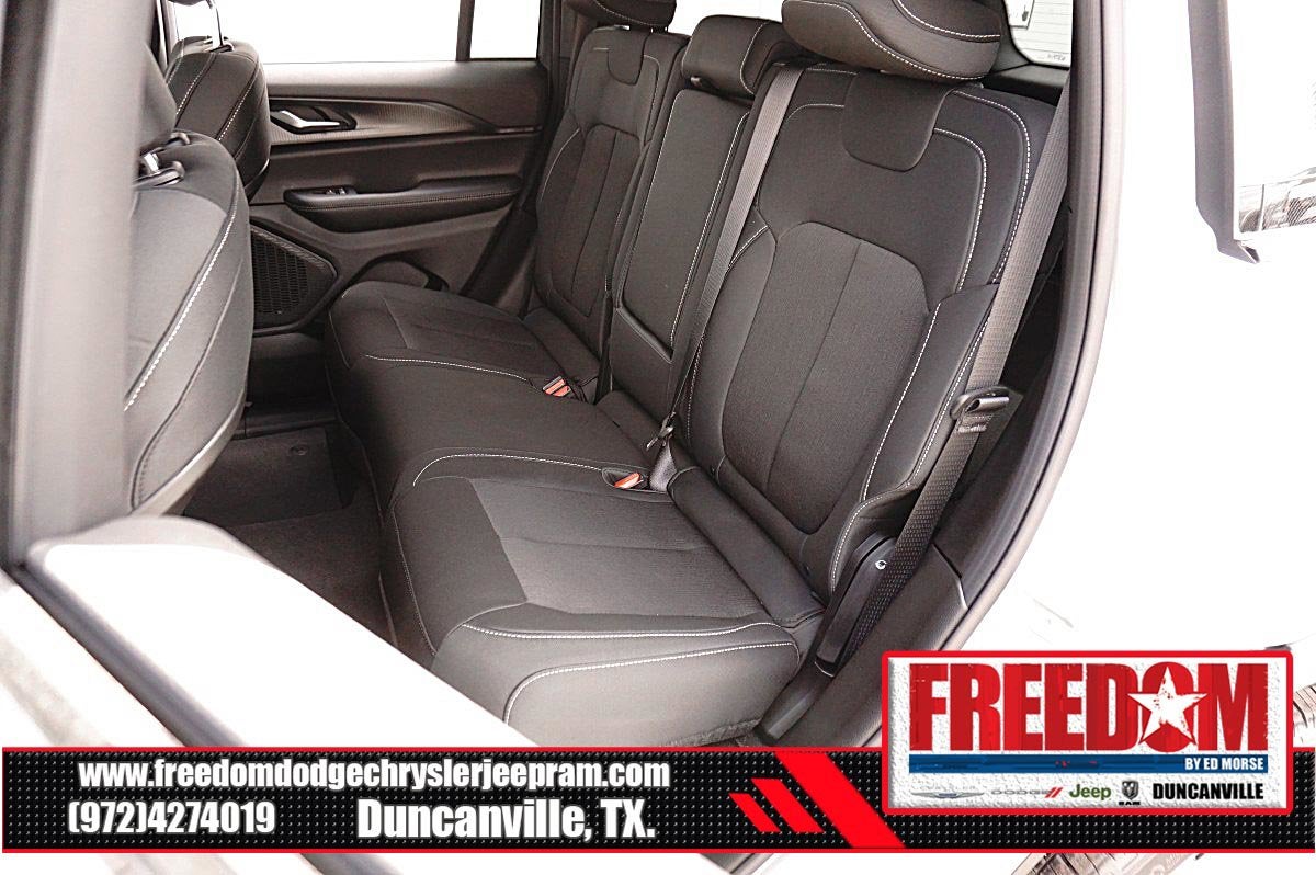 2026 Jeep Grand Cherokee Laredo X