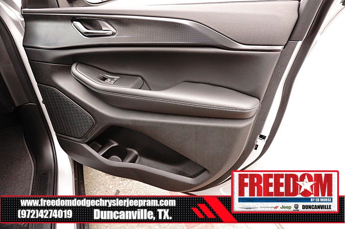 2026 Jeep Grand Cherokee Laredo X