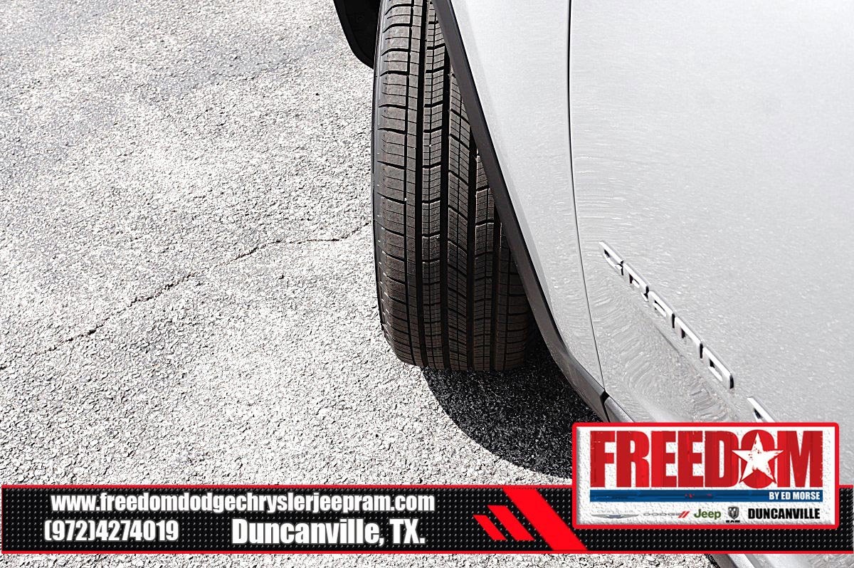 2026 Jeep Grand Cherokee Laredo X