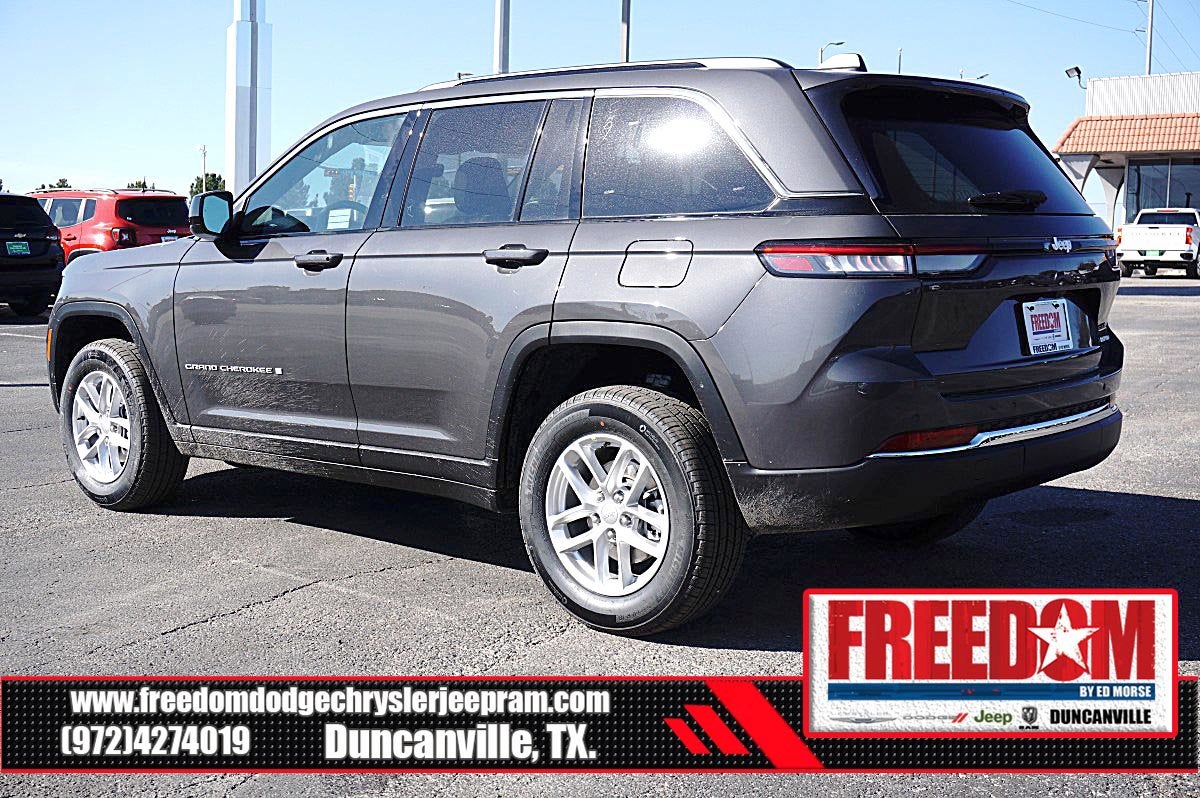 2026 Jeep Grand Cherokee Laredo