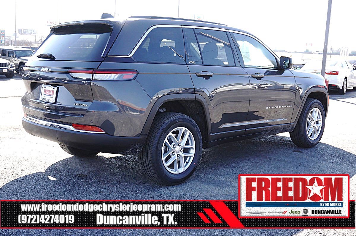 2026 Jeep Grand Cherokee Laredo