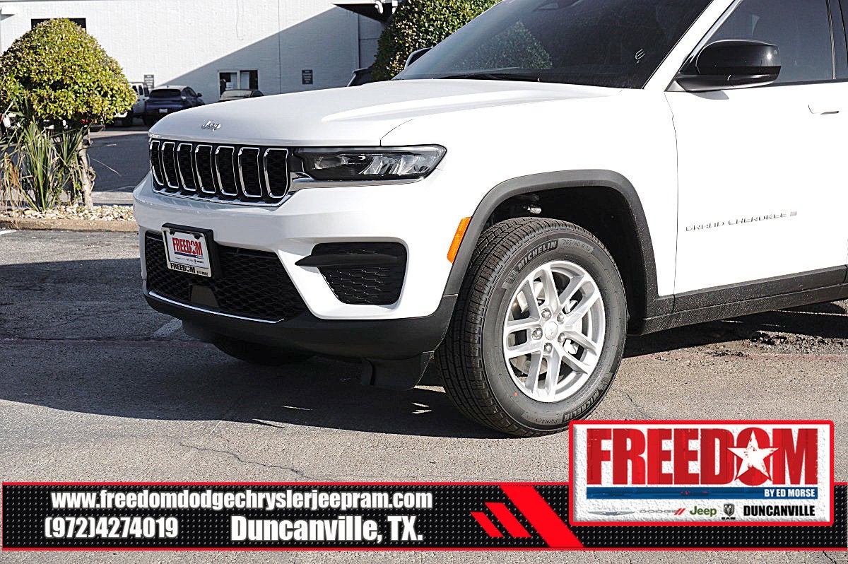 2026 Jeep Grand Cherokee Laredo