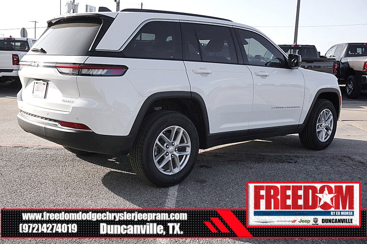 2026 Jeep Grand Cherokee Laredo