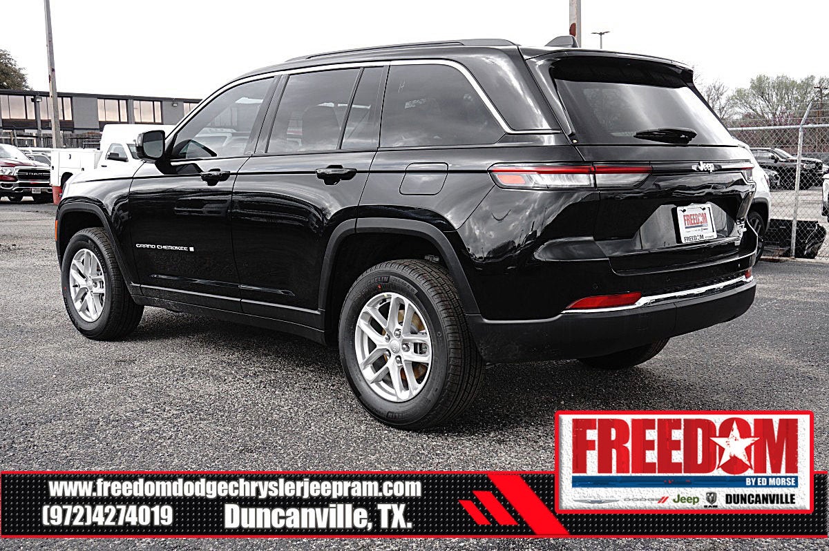 2026 Jeep Grand Cherokee Laredo