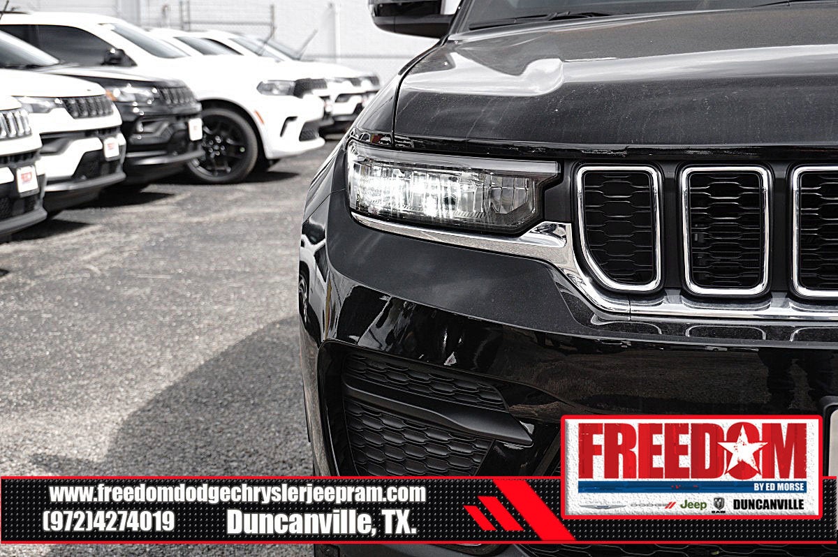 2026 Jeep Grand Cherokee Laredo