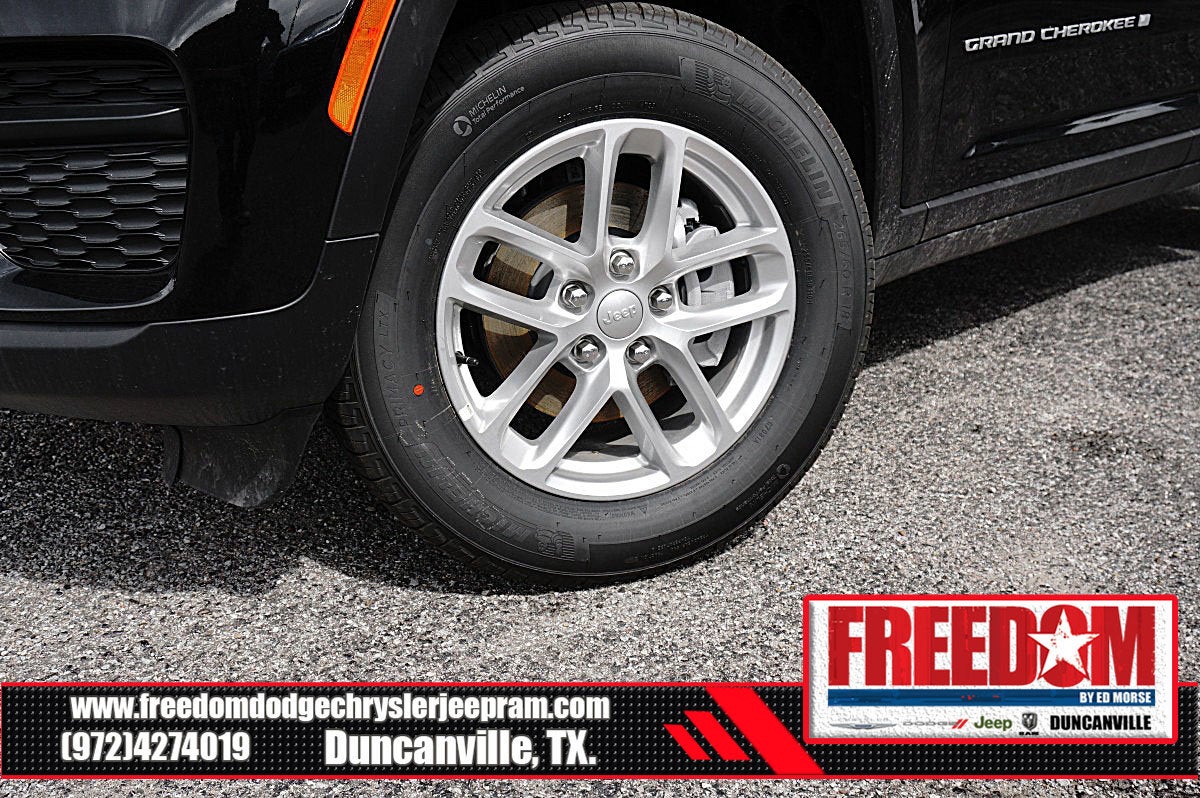 2026 Jeep Grand Cherokee Laredo