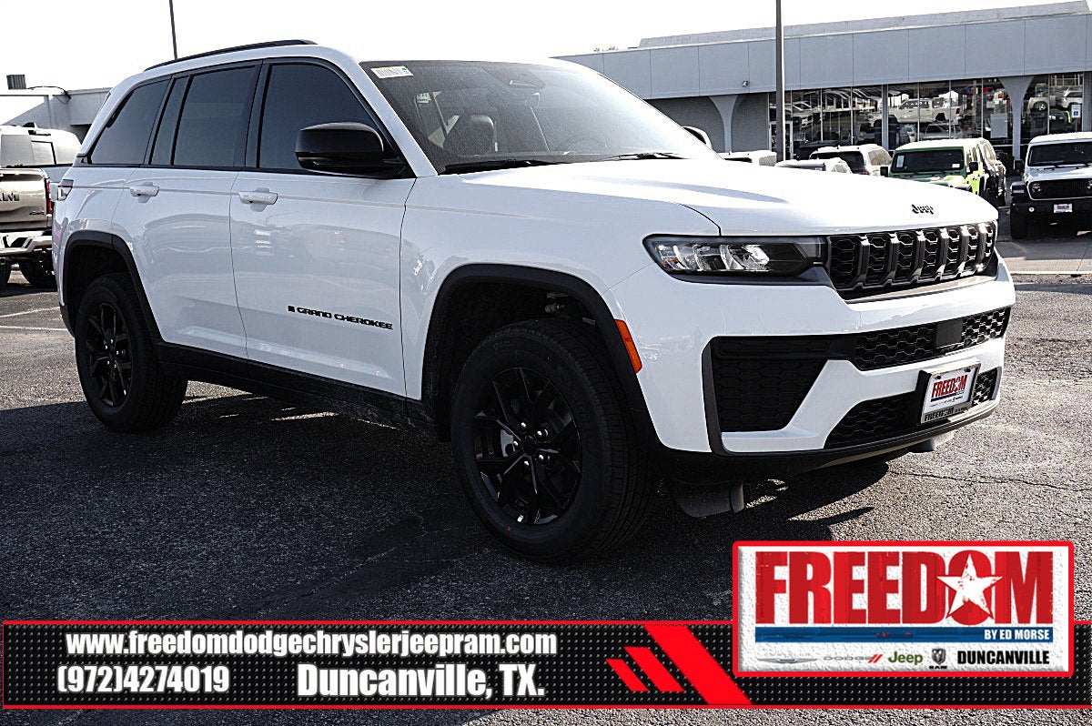 2026 Jeep Grand Cherokee Laredo