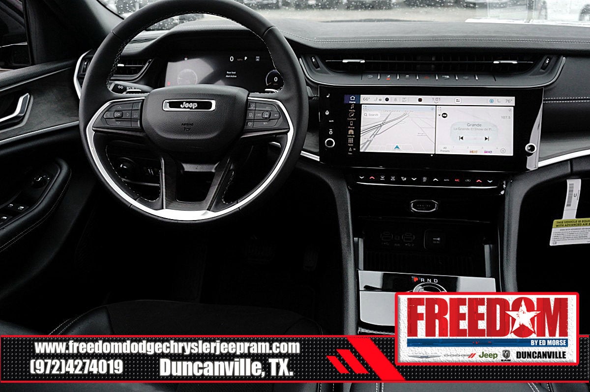 2026 Jeep Grand Cherokee Laredo