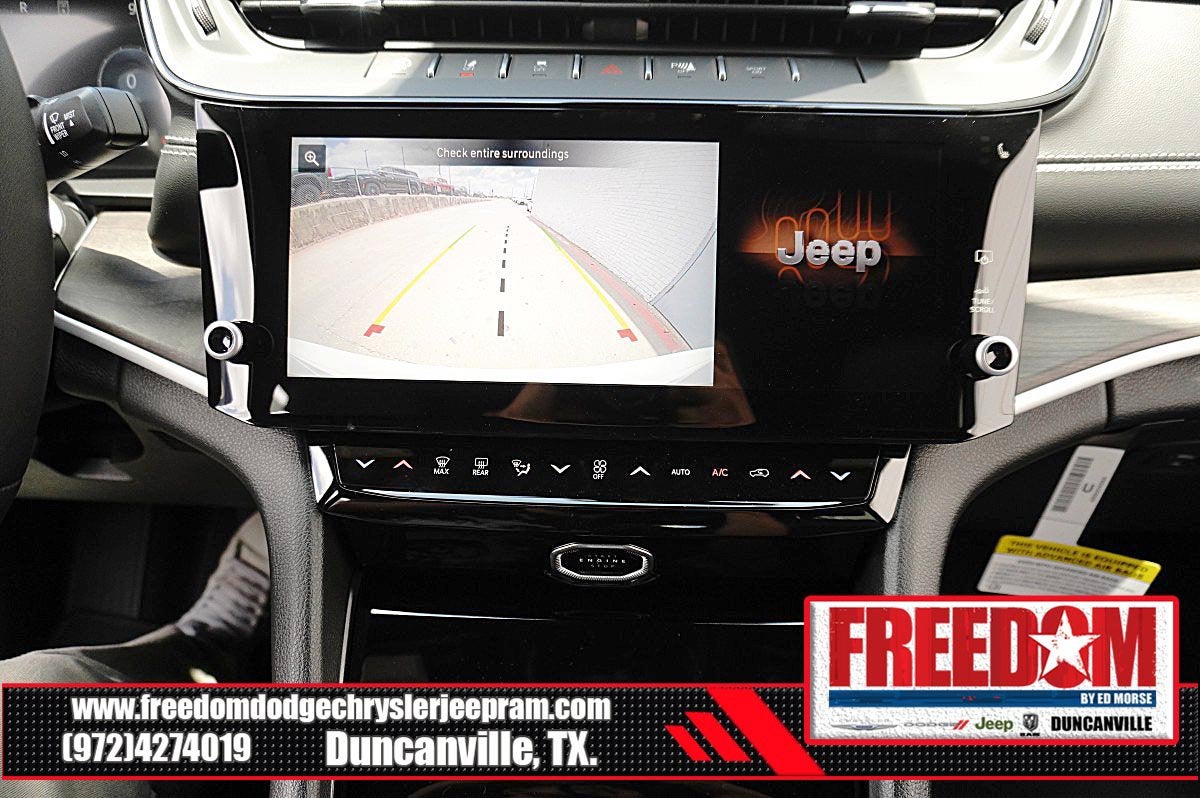 2026 Jeep Grand Cherokee Laredo Altitude
