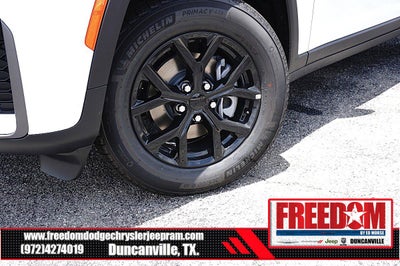 2026 Jeep Grand Cherokee Laredo Altitude