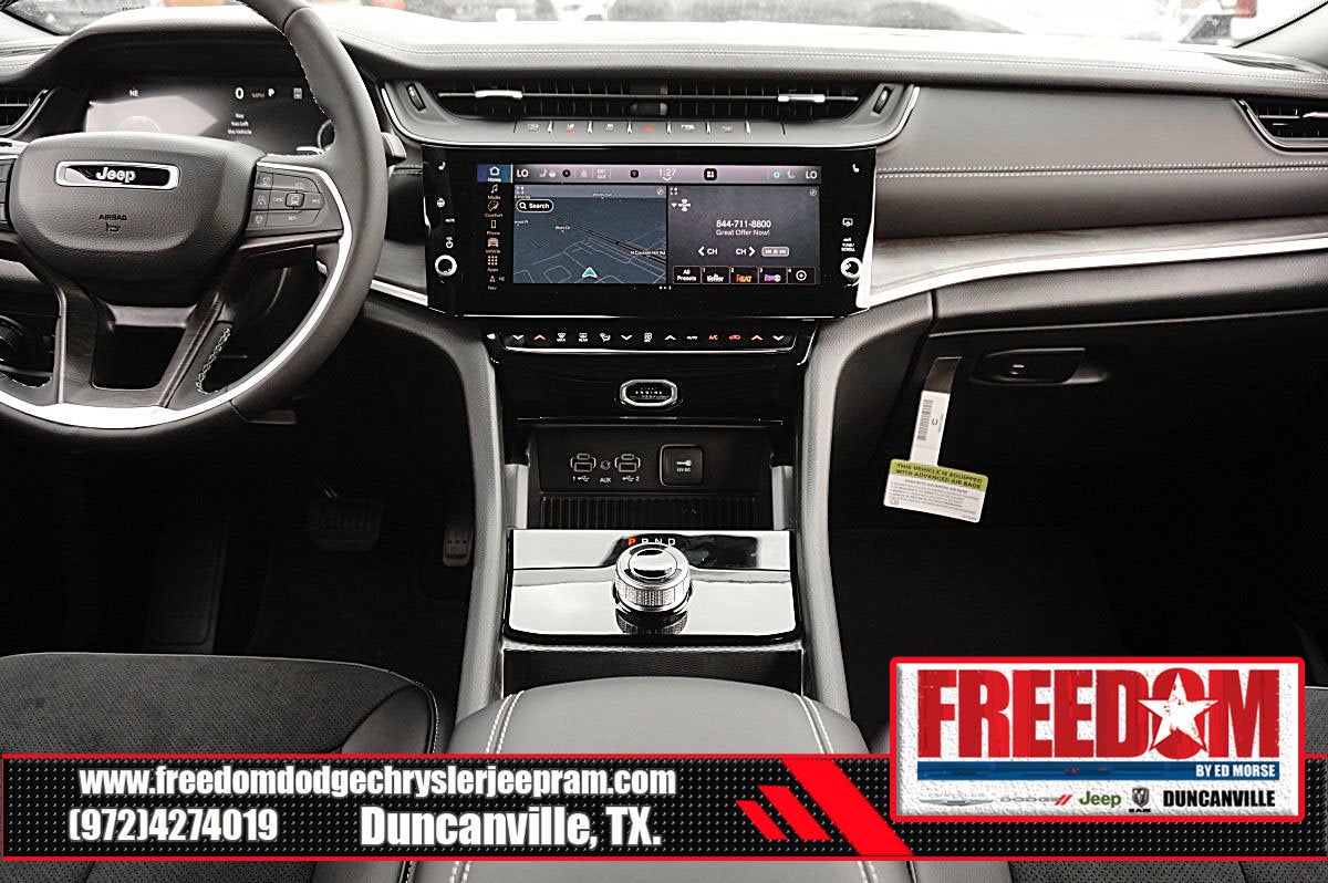 2026 Jeep Grand Cherokee Laredo Altitude