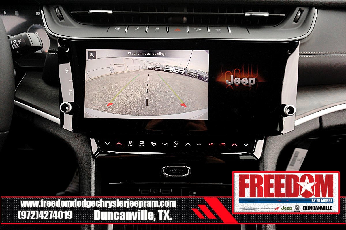 2026 Jeep Grand Cherokee Laredo Altitude