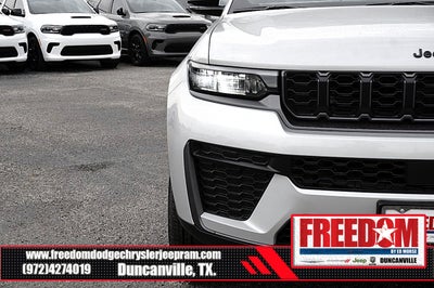 2026 Jeep Grand Cherokee Laredo Altitude