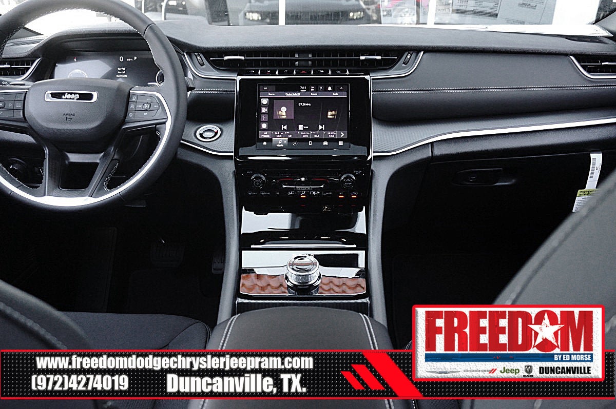 2025 Jeep Grand Cherokee L Laredo