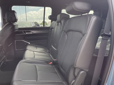 2026 Jeep Grand Wagoneer L 4x4