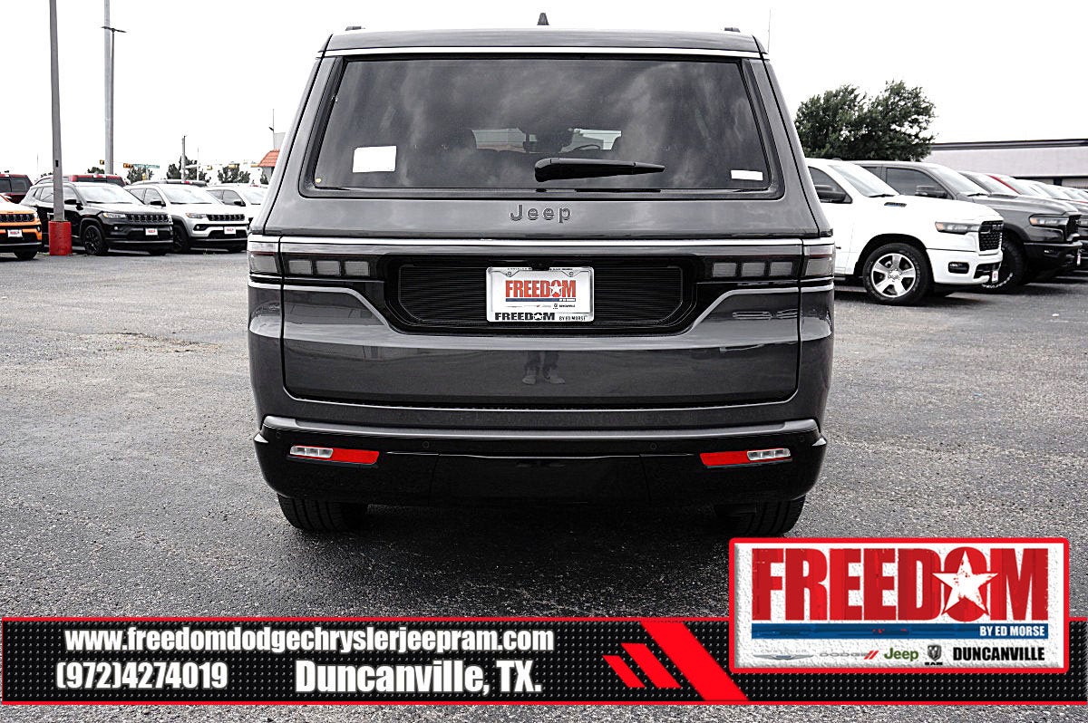 2026 Jeep Grand Wagoneer 4x2