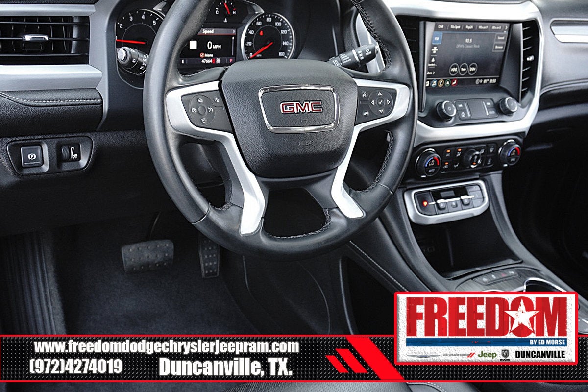 2023 GMC Acadia SLT