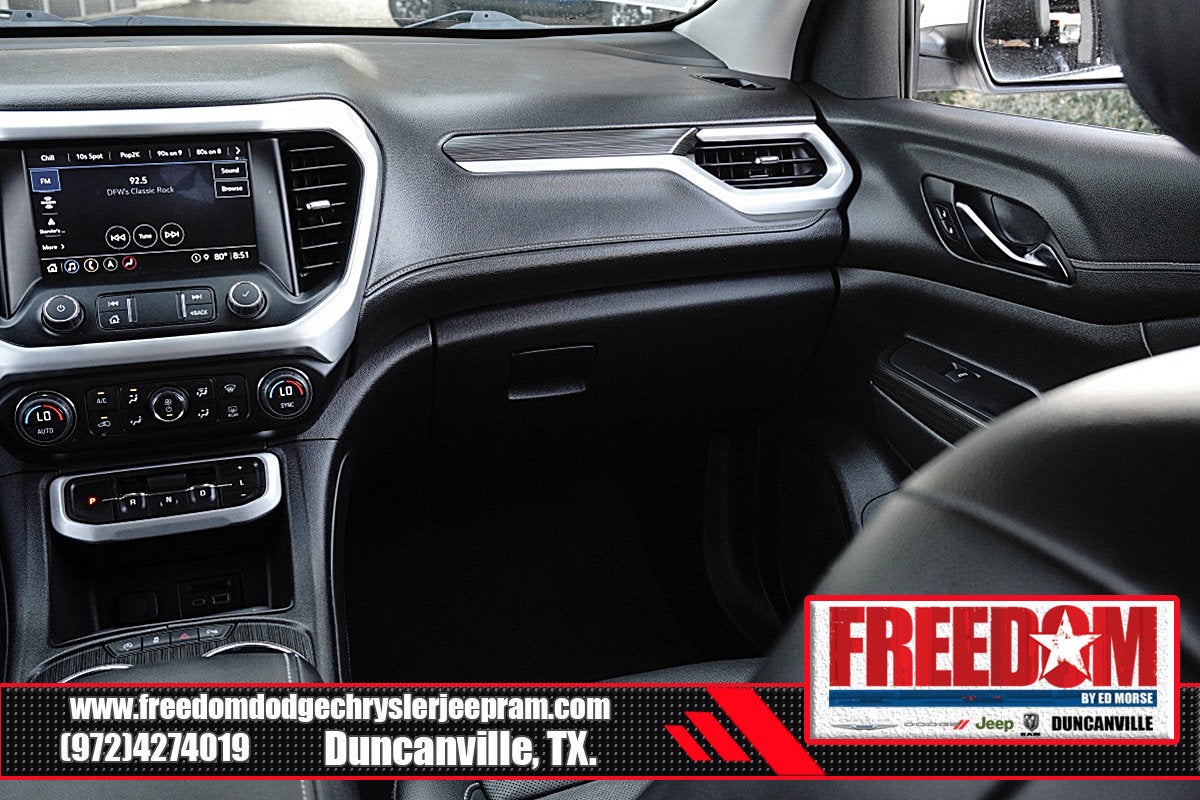 2023 GMC Acadia SLT