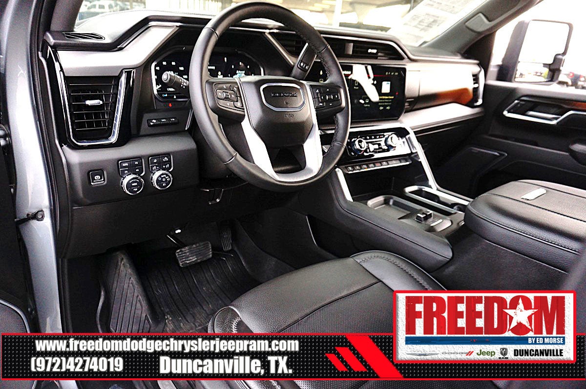 2025 GMC Sierra 2500HD Denali