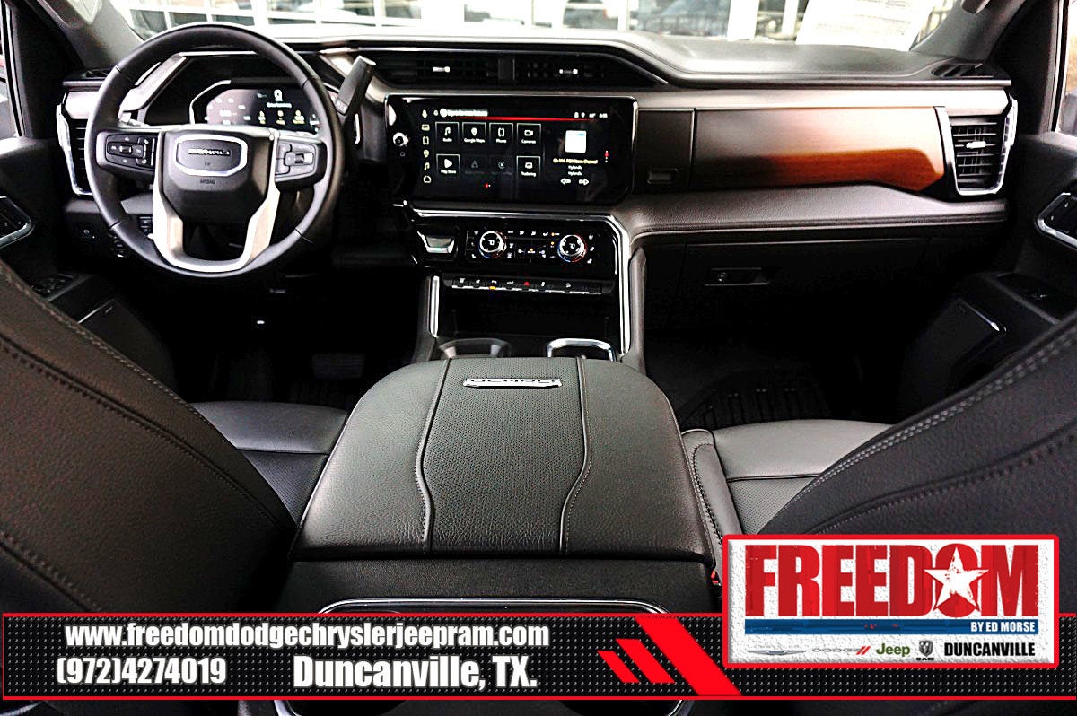 2025 GMC Sierra 2500HD Denali