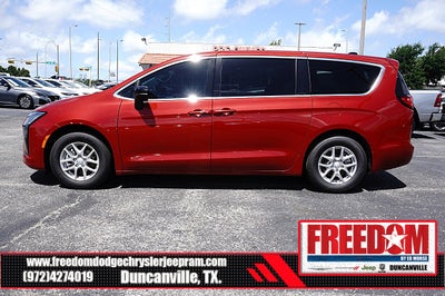 2027 Chrysler Pacifica Select