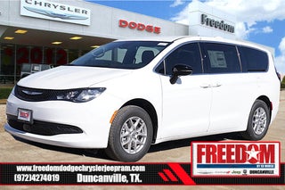 2025 Chrysler Voyager LX