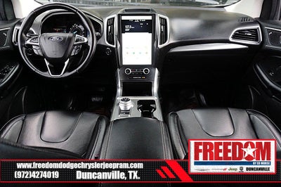 2022 Ford Edge Titanium