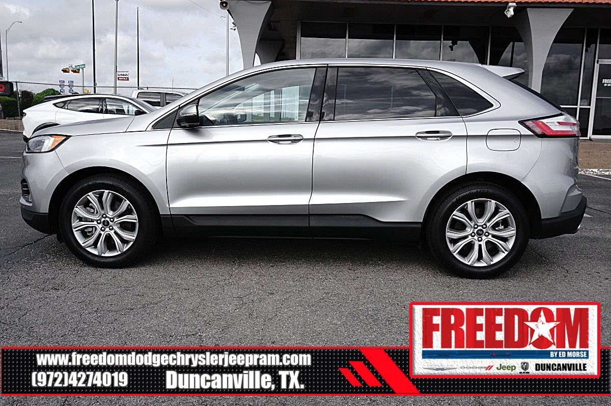 2022 Ford Edge Titanium