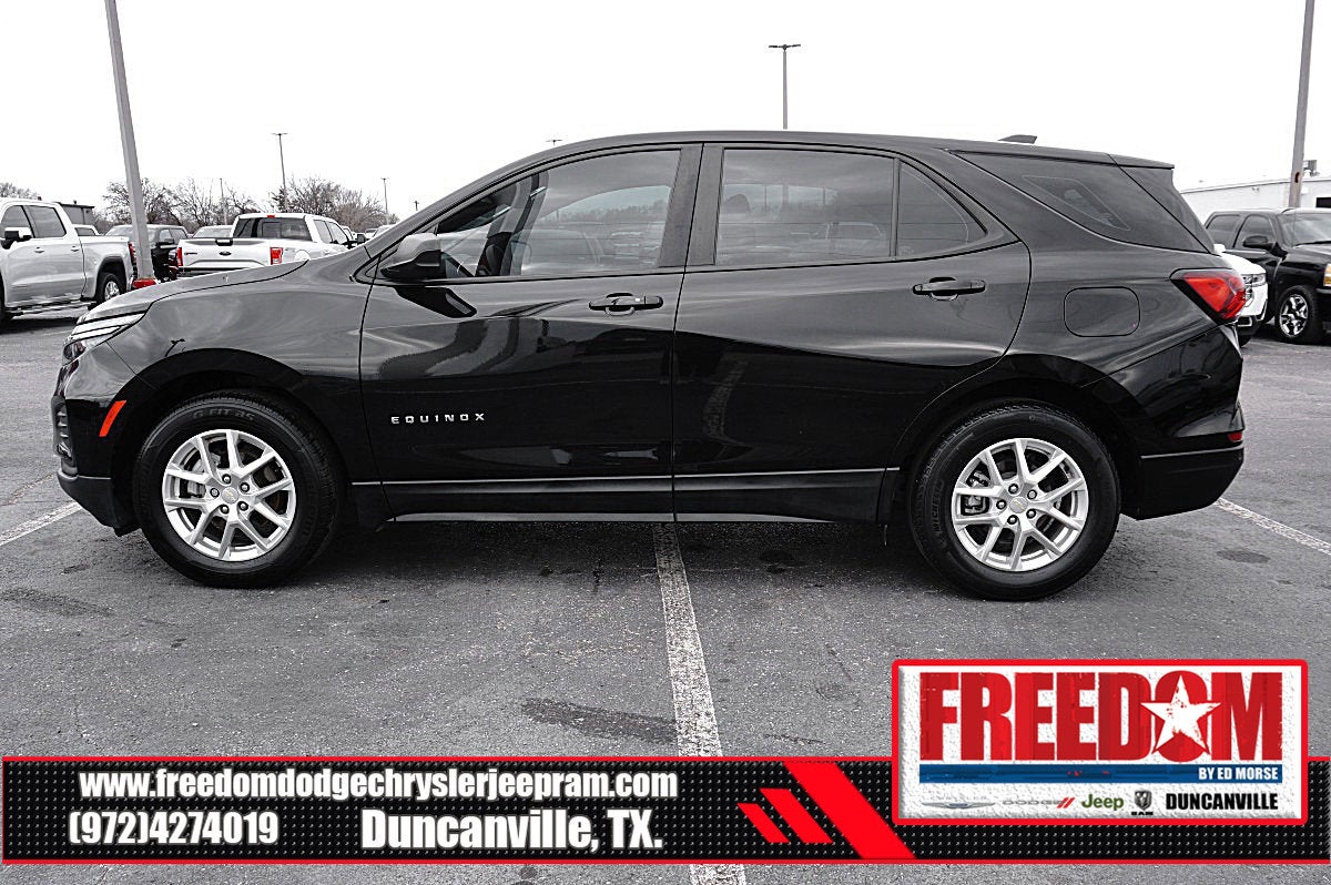 2022 Chevrolet Equinox LS