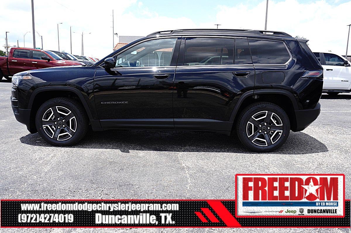 2026 Jeep Cherokee Laredo